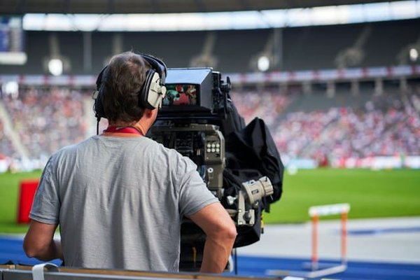 The future of sports broadcasting: trends and predictions